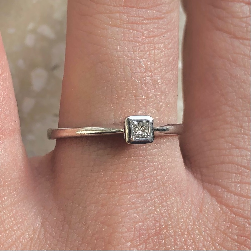 Princess Diamond White Gold Bezel Vintage Solitaire Ring